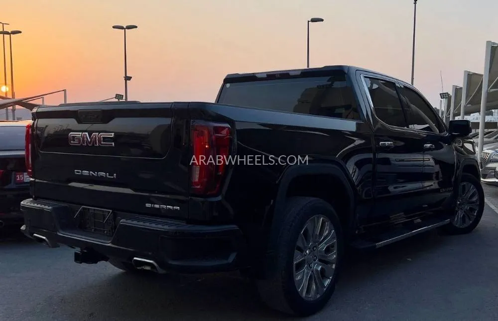 GMC Sierra 2022 for Sale in Sharjah Image-3
