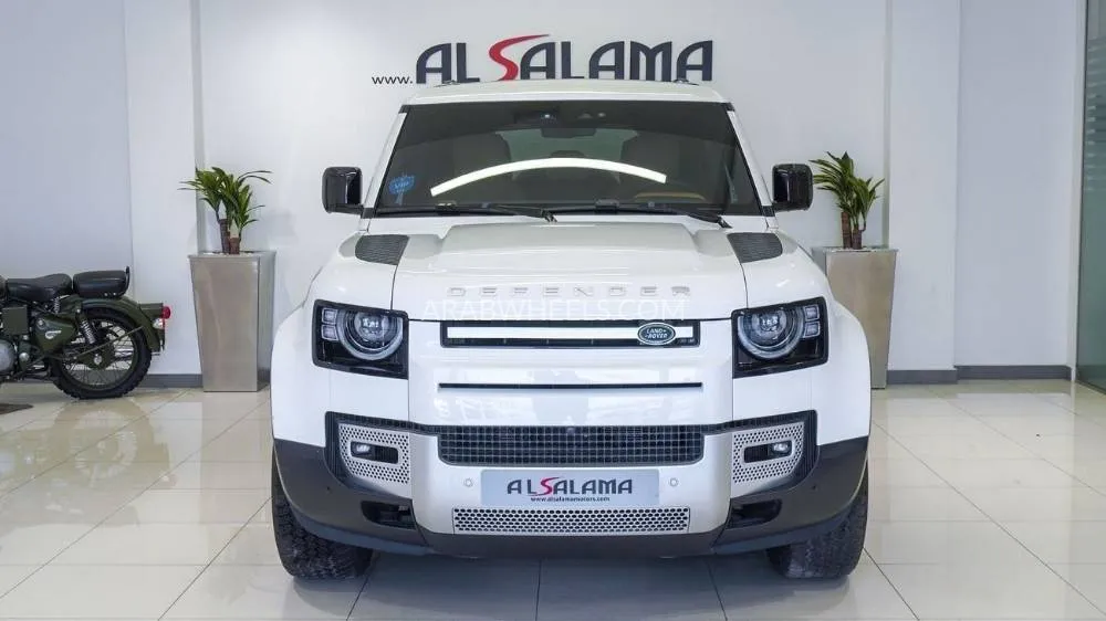 Land Rover Defender 2024 for Sale in Sharjah Image-2