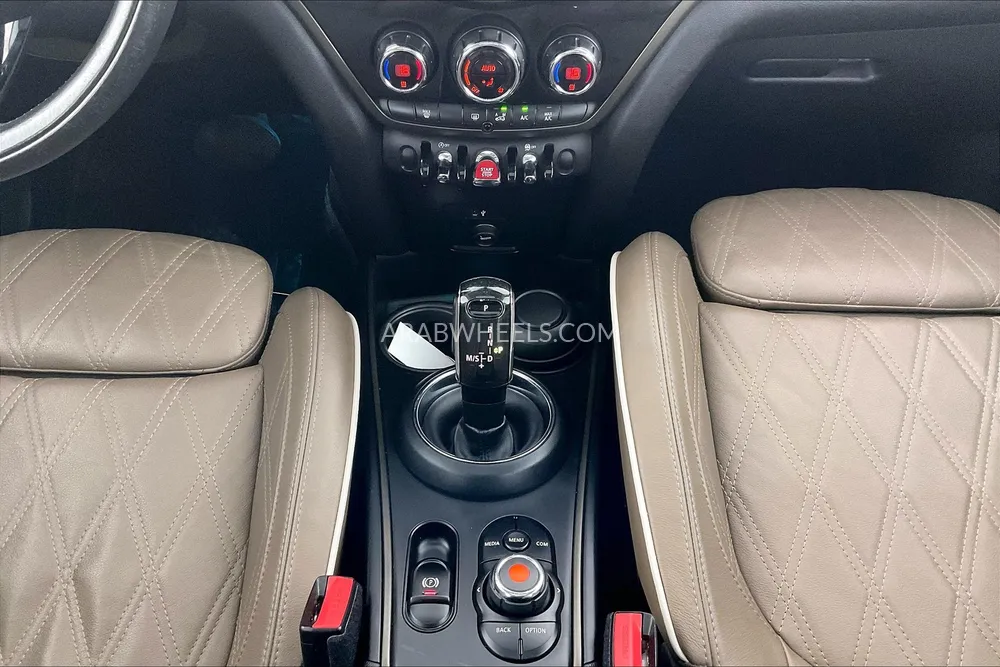 Mini Countryman 2020 for Sale in Sharjah Image-24
