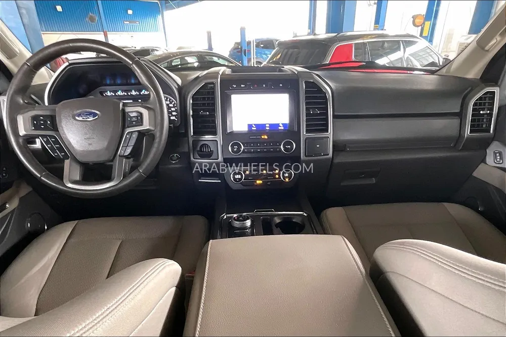 Ford Expedition 2021 for Sale in Sharjah Image-11