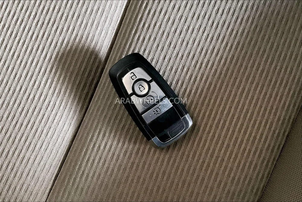 Ford Expedition 2021 for Sale in Sharjah Image-18