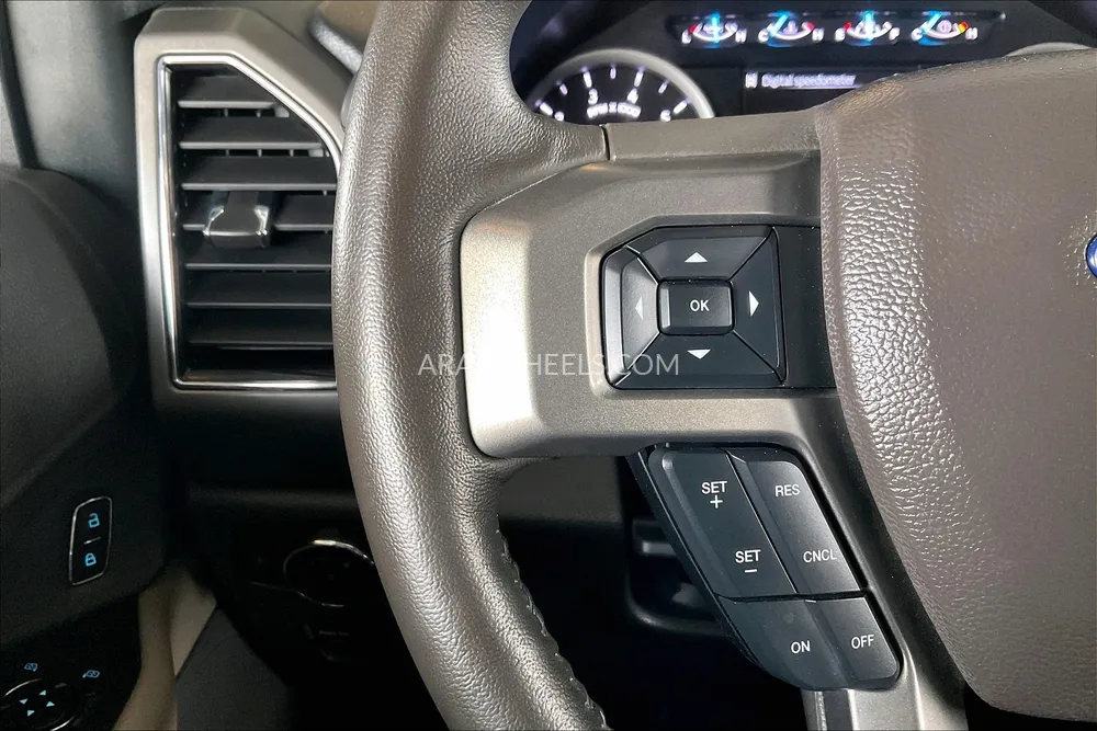 Ford Expedition 2021 for Sale in Sharjah Image-20