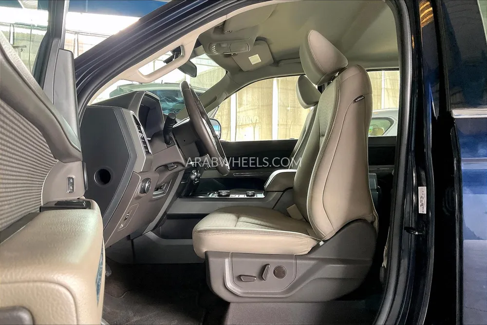 Ford Expedition 2021 for Sale in Sharjah Image-24