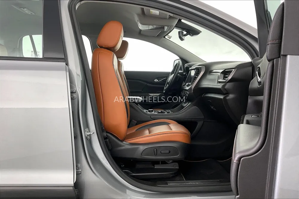 GMC Acadia 2023 for Sale in Dubai Image-13