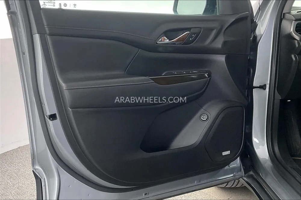 GMC Acadia 2023 for Sale in Dubai Image-19