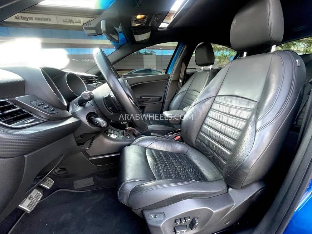 الفا روميو جولييتا 2021 for Sale in دبي Image-18