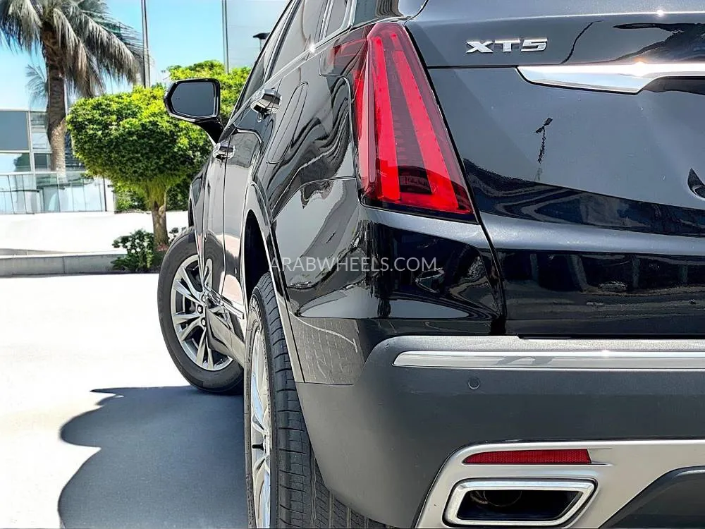 Cadillac XT5 2021 for Sale in Dubai Image-10