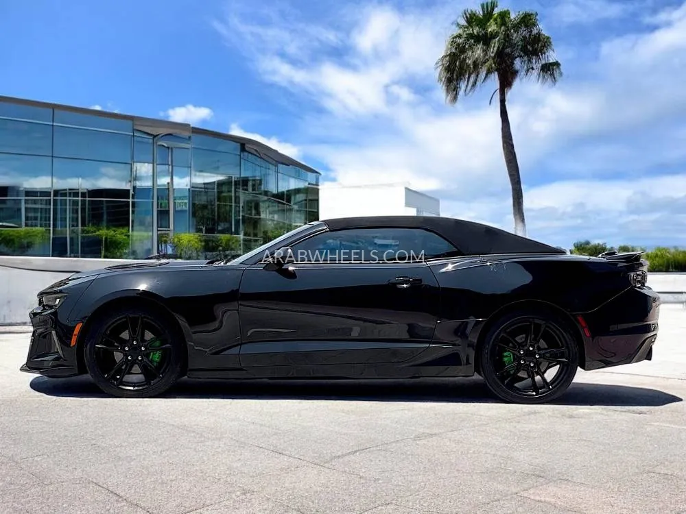 Chevrolet Camaro 2023 for Sale in Dubai Image-7