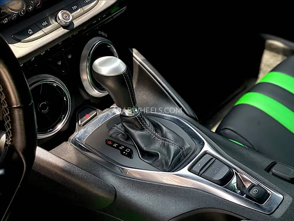 Chevrolet Camaro 2023 for Sale in Dubai Image-19