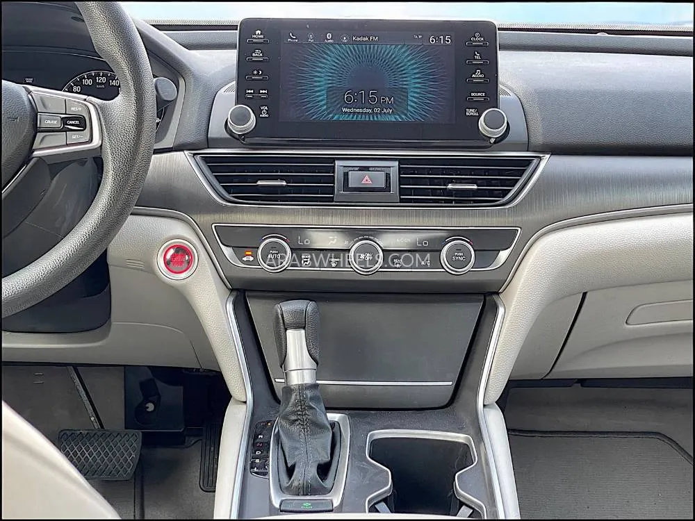 Honda Accord 2022 for Sale in Dubai Image-16