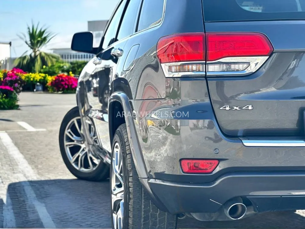 Jeep Grand Cherokee 2019 for Sale in Dubai Image-10
