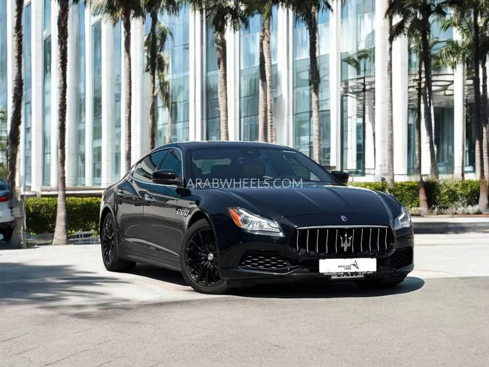 Maserati Quattroporte 2017 for Sale in Dubai Image-4