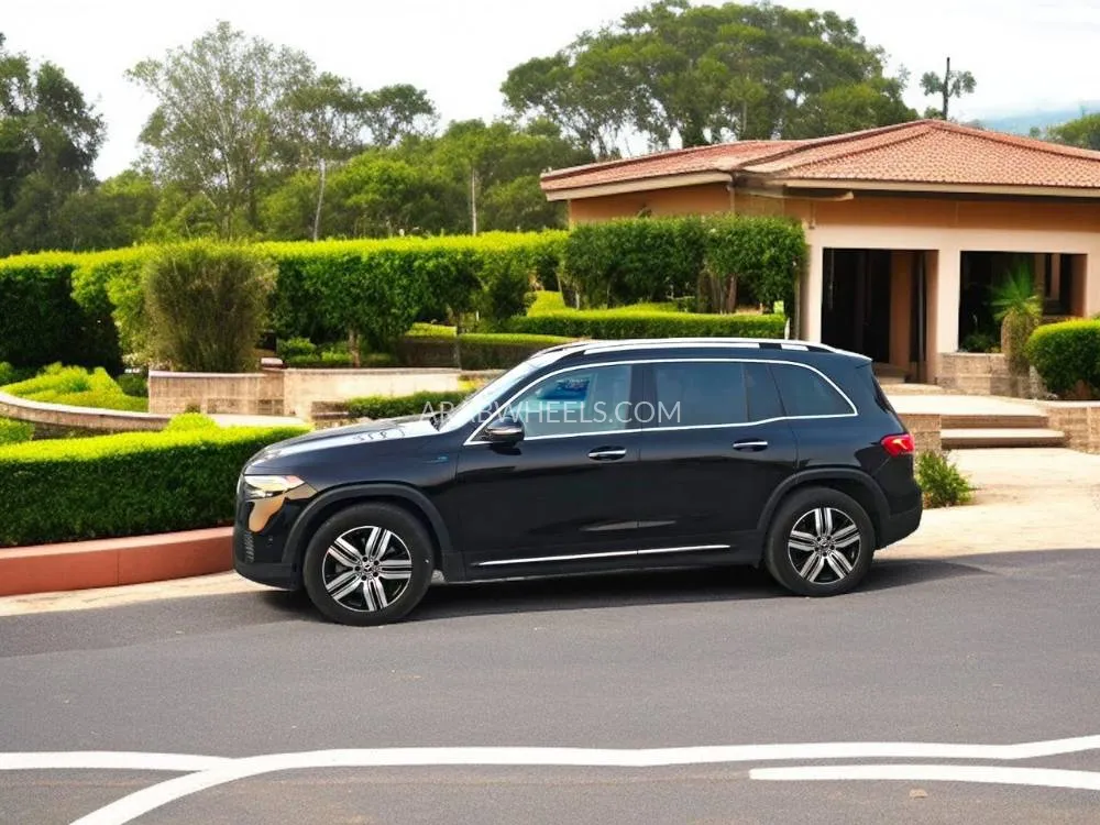 Mercedes Benz EQB 2022 for Sale in Dubai Image-4