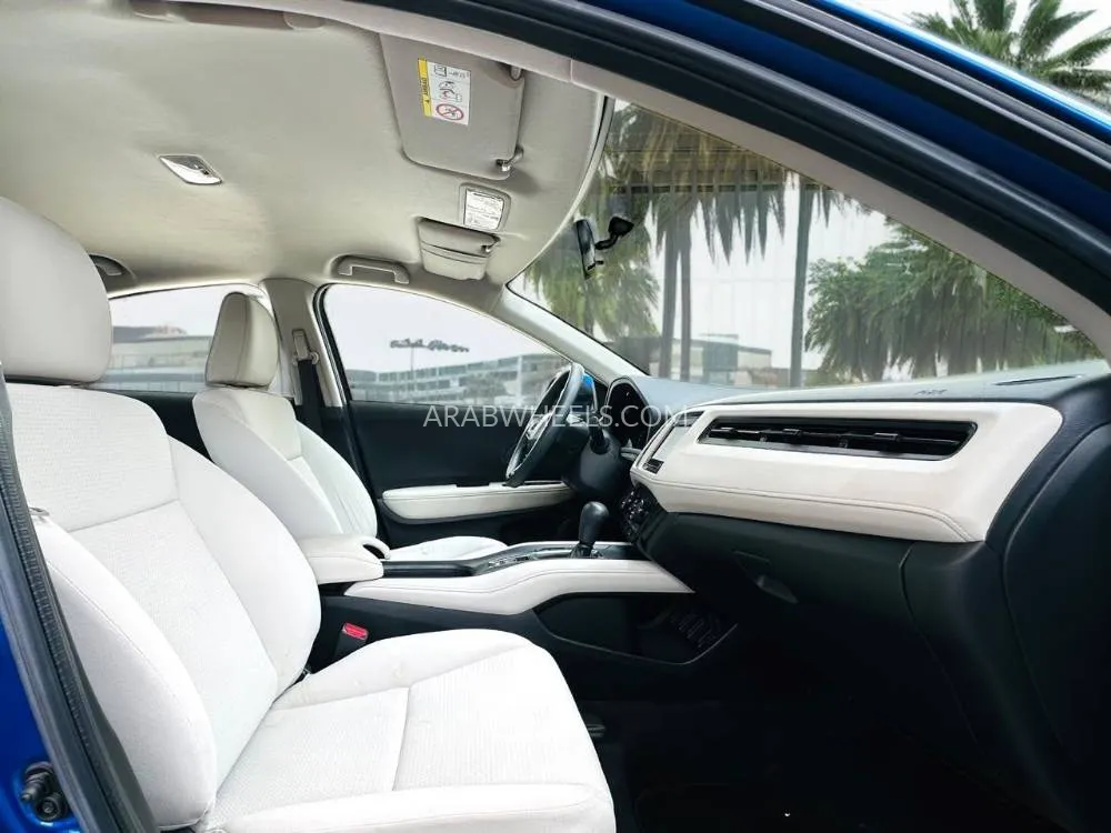 Honda HR-V 2020 for Sale in Dubai Image-17