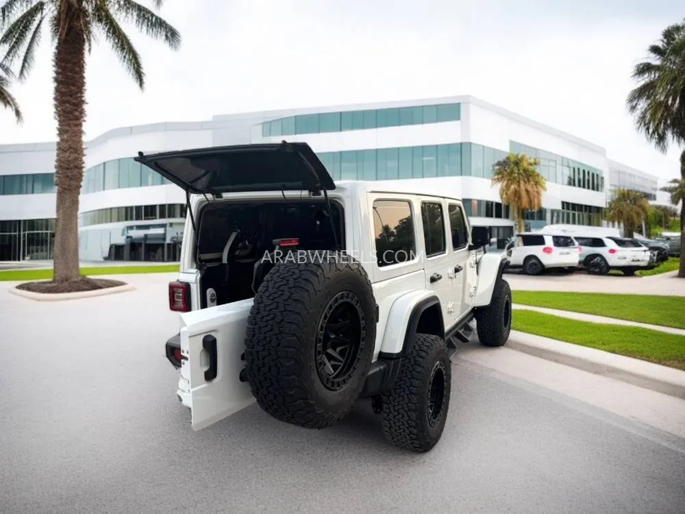 Jeep Wrangler 2023 for Sale in Dubai Image-9
