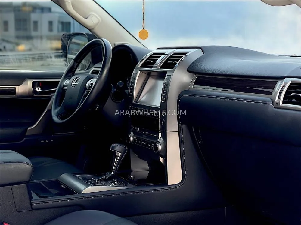 Lexus GX 2015 for Sale in Dubai Image-14