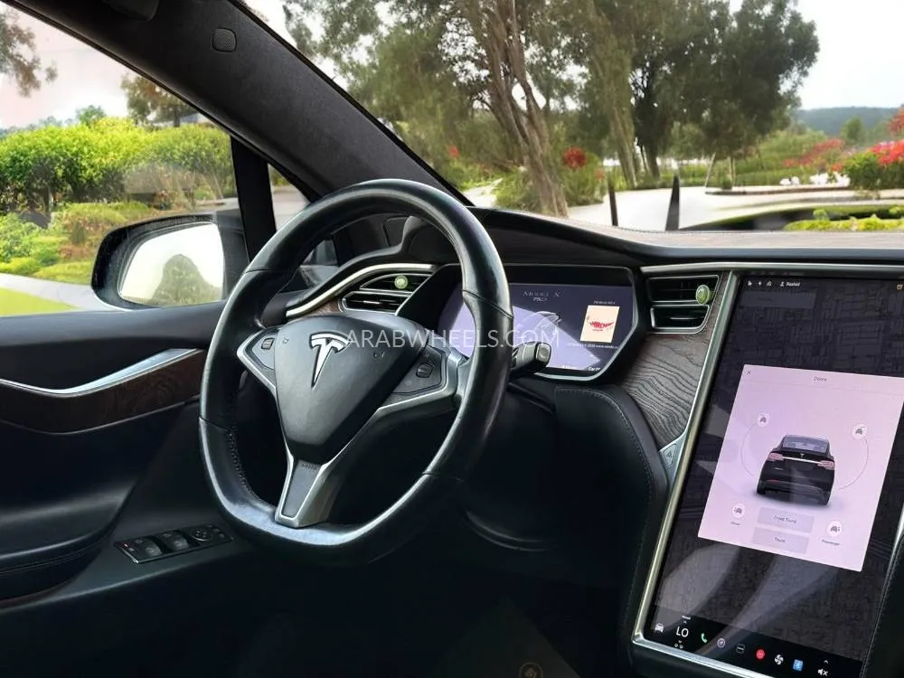 Tesla Model X 2017 for Sale in Dubai Image-10