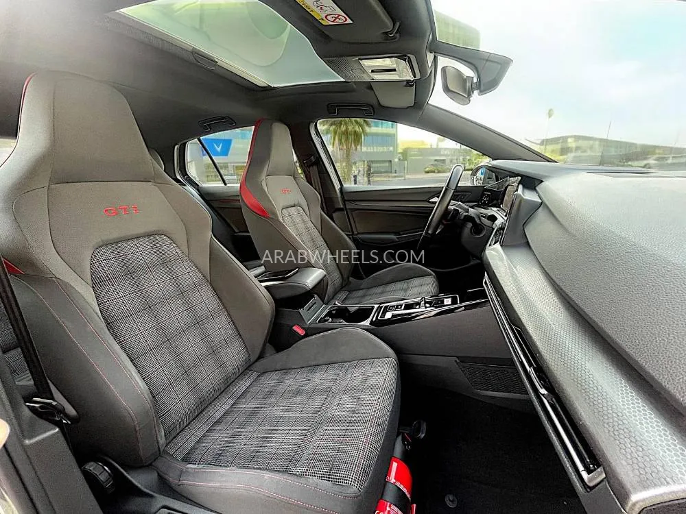 Volkswagen Golf GTI 2023 for Sale in Dubai Image-18