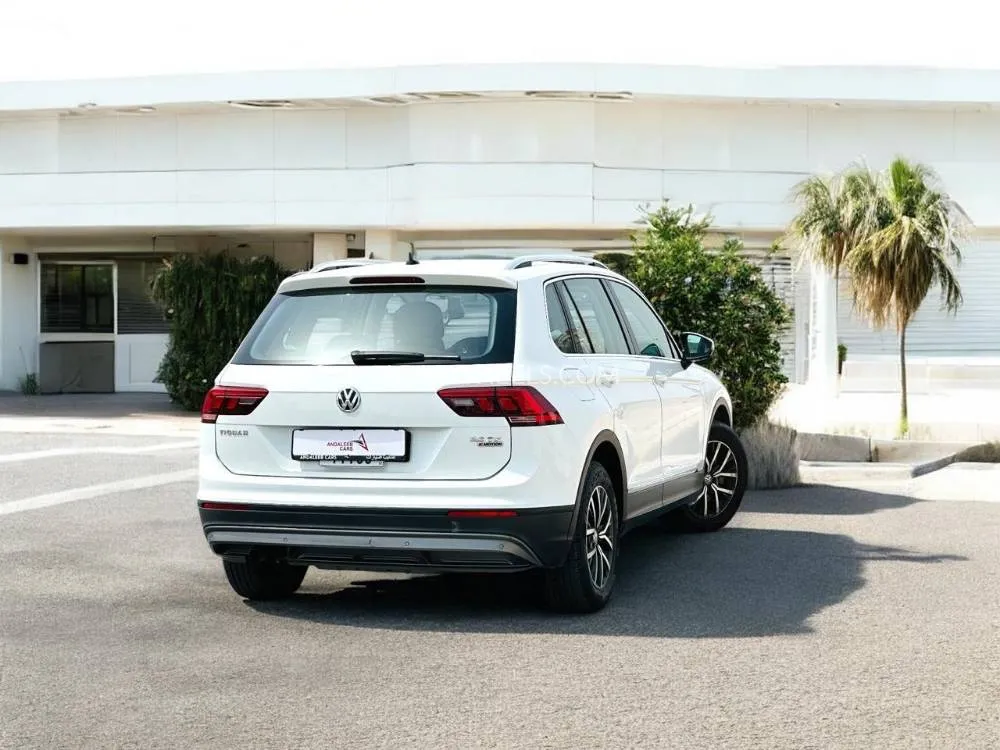 Volkswagen Tiguan 2018 for Sale in Dubai Image-6