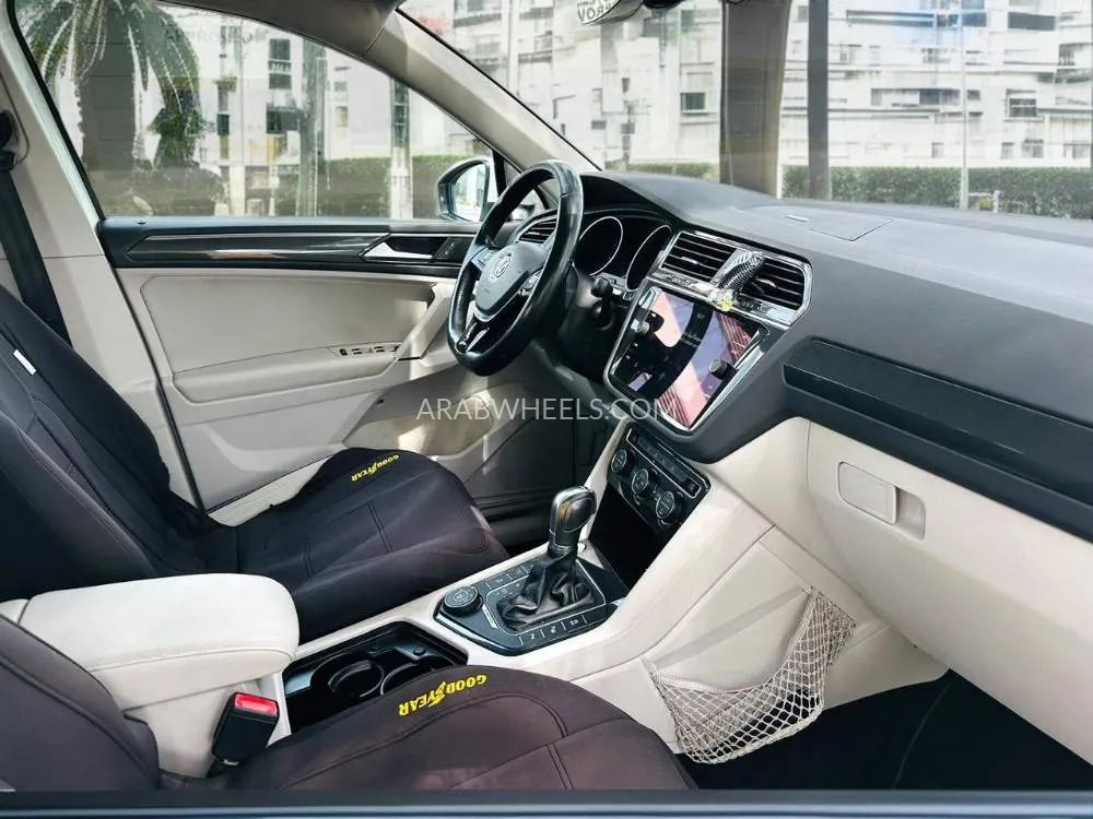 Volkswagen Tiguan 2018 for Sale in Dubai Image-16