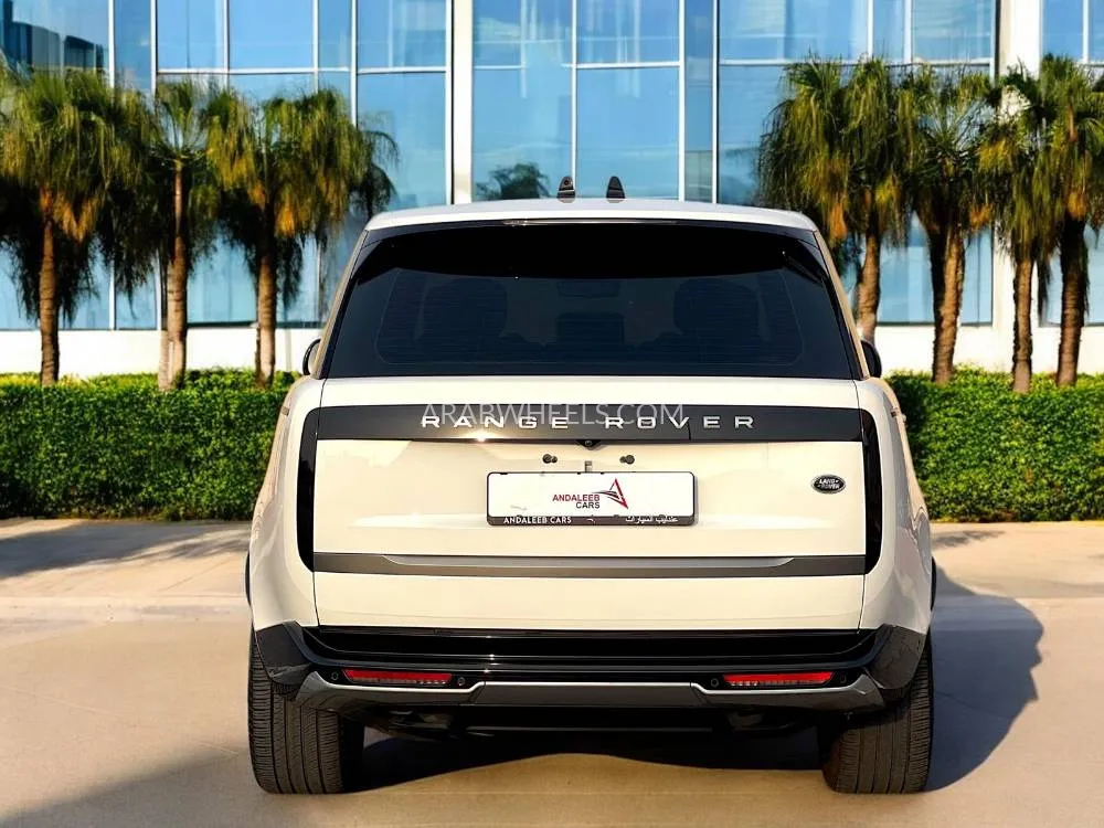 Land Rover Range Rover 2023 for Sale in Dubai Image-7