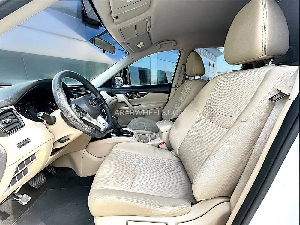Nissan X-Trail 2018 for Sale in Dubai Image-17