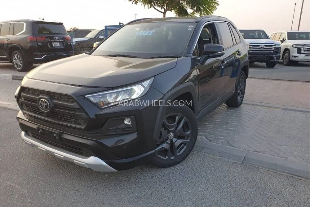 Toyota Rav4 2023 for Sale in Dubai Image-3