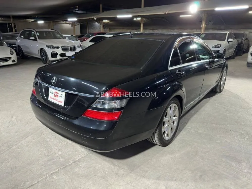 Mercedes Benz CLS Class 2008 for Sale in Dubai Image-2
