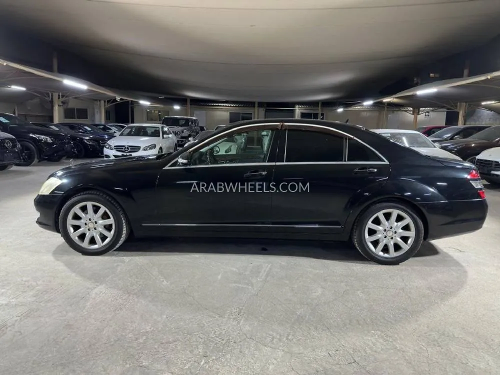 Mercedes Benz CLS Class 2008 for Sale in Dubai Image-3