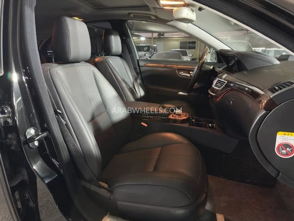 Mercedes Benz CLS Class 2008 for Sale in Dubai Image-14