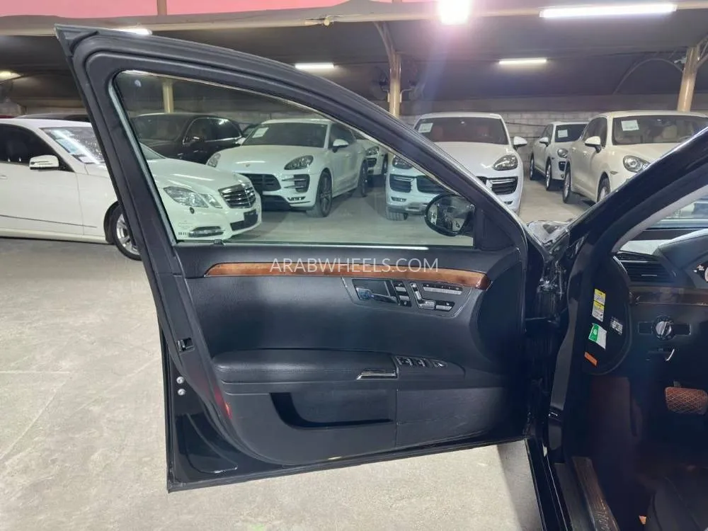Mercedes Benz CLS Class 2008 for Sale in Dubai Image-22