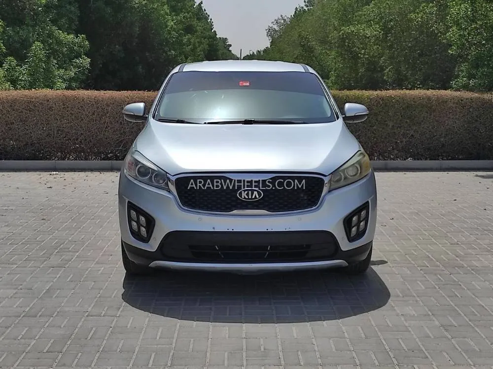 Kia Sorento 2018 for Sale in Sharjah Image-2