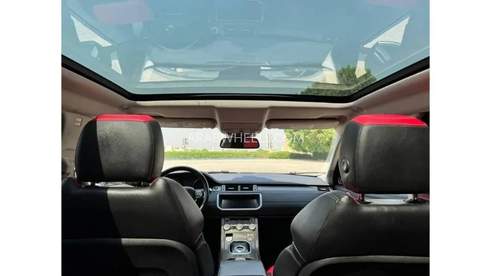 Land Rover Range Rover Evoque 2018 for Sale in Sharjah Image-4