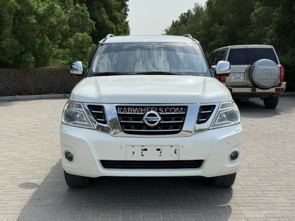 Nissan Patrol 2015 for Sale in Sharjah Image-2