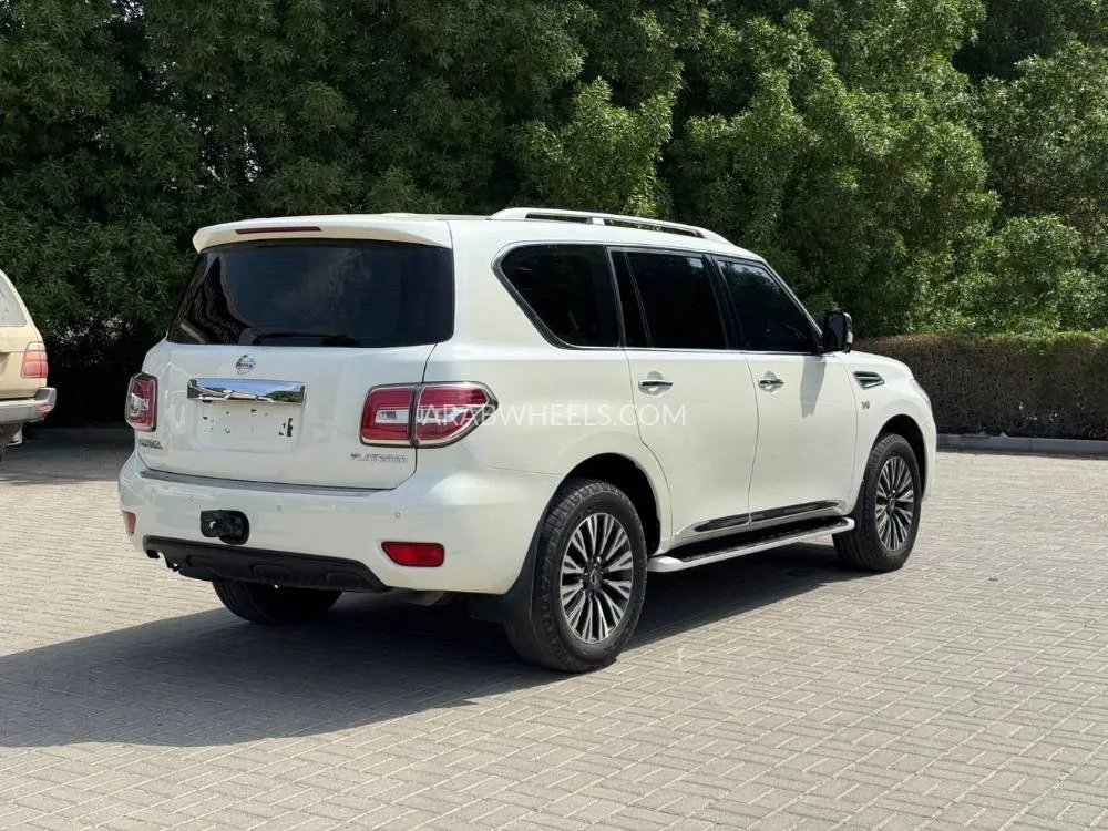 Nissan Patrol 2015 for Sale in Sharjah Image-5