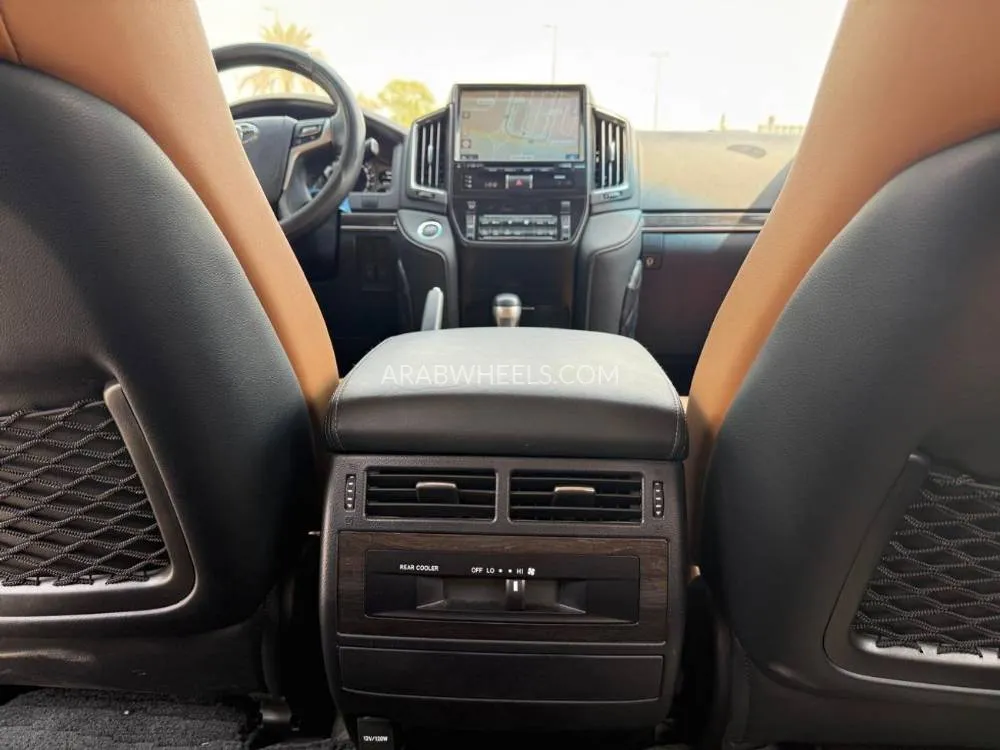 Toyota Land Cruiser 2021 for Sale in Dubai Image-13