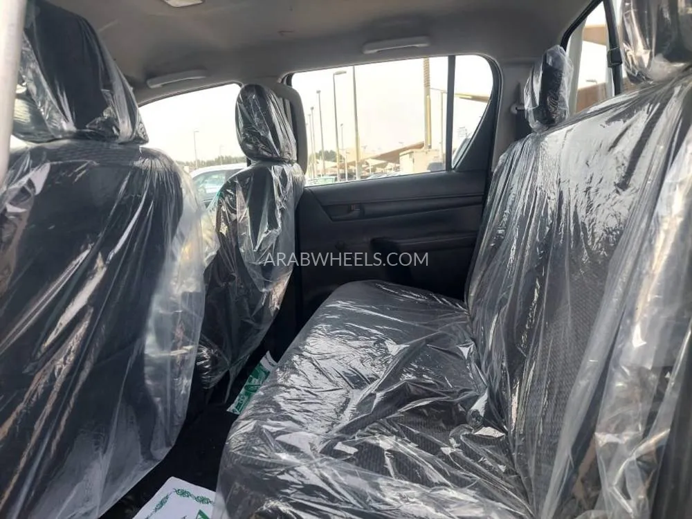 Toyota Hilux 2019 for Sale in Ajman Image-7