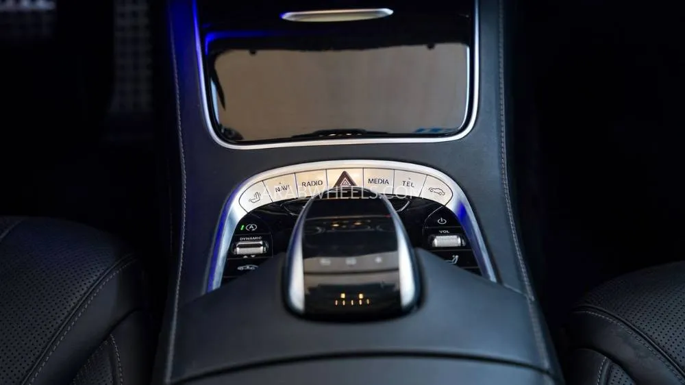 Mercedes Benz CLS Class 2019 for Sale in Dubai Image-7