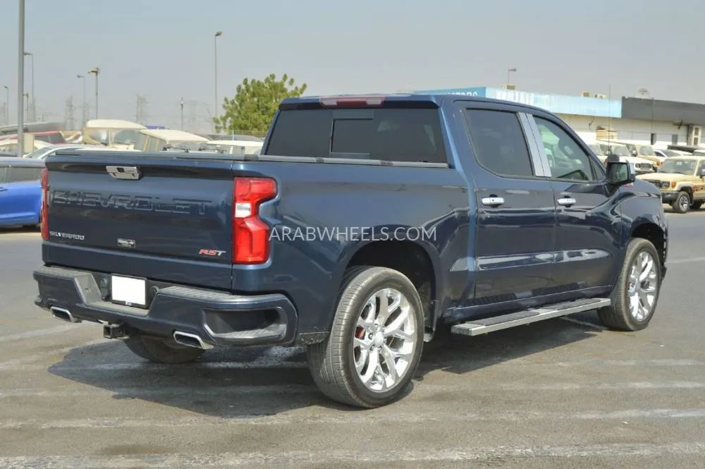 Chevrolet Silverado 2020 for Sale in Dubai Image-8