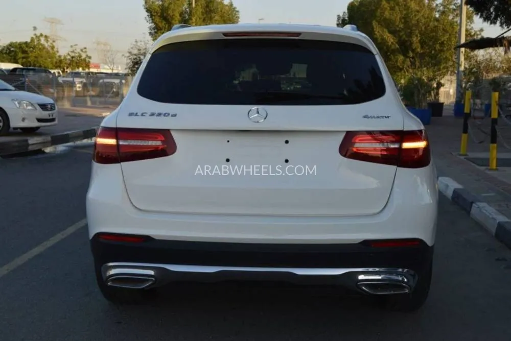 Mercedes Benz GLC Class 2018 for Sale in Dubai Image-4