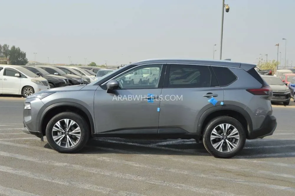 Nissan X-Trail 2023 for Sale in Dubai Image-4