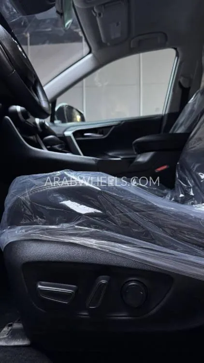 Toyota Rav4 2022 for Sale in Dubai Image-14