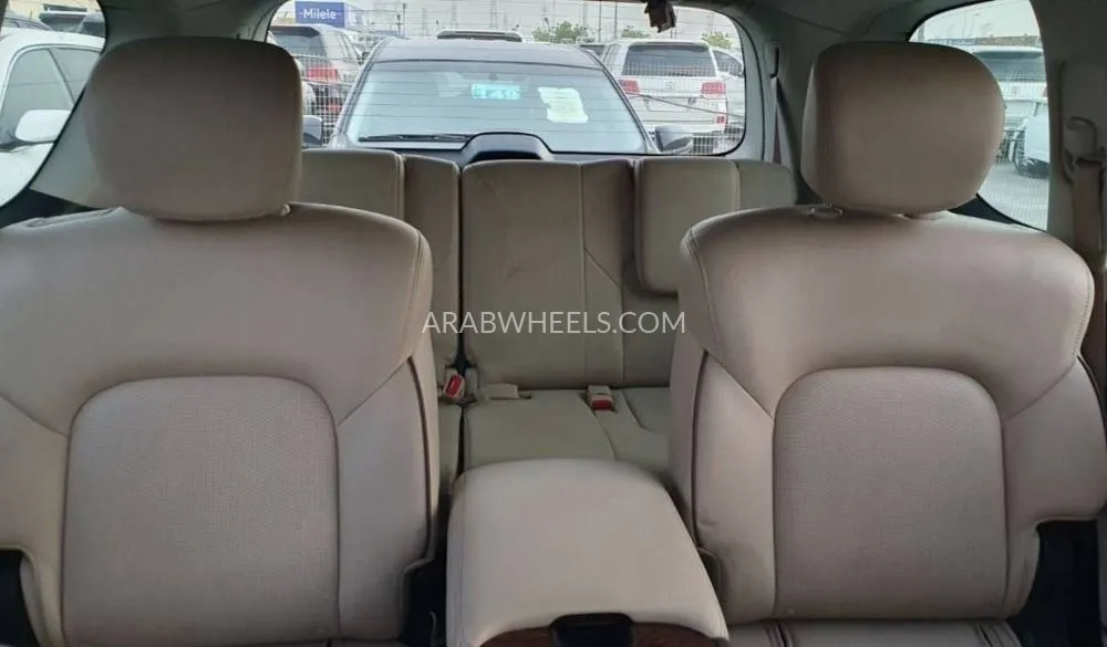 Nissan Armada 2017 for Sale in Dubai Image-12