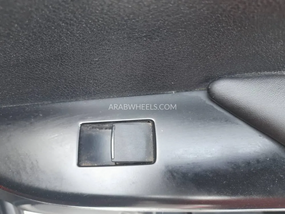 Toyota Hilux 2021 for Sale in Dubai Image-16