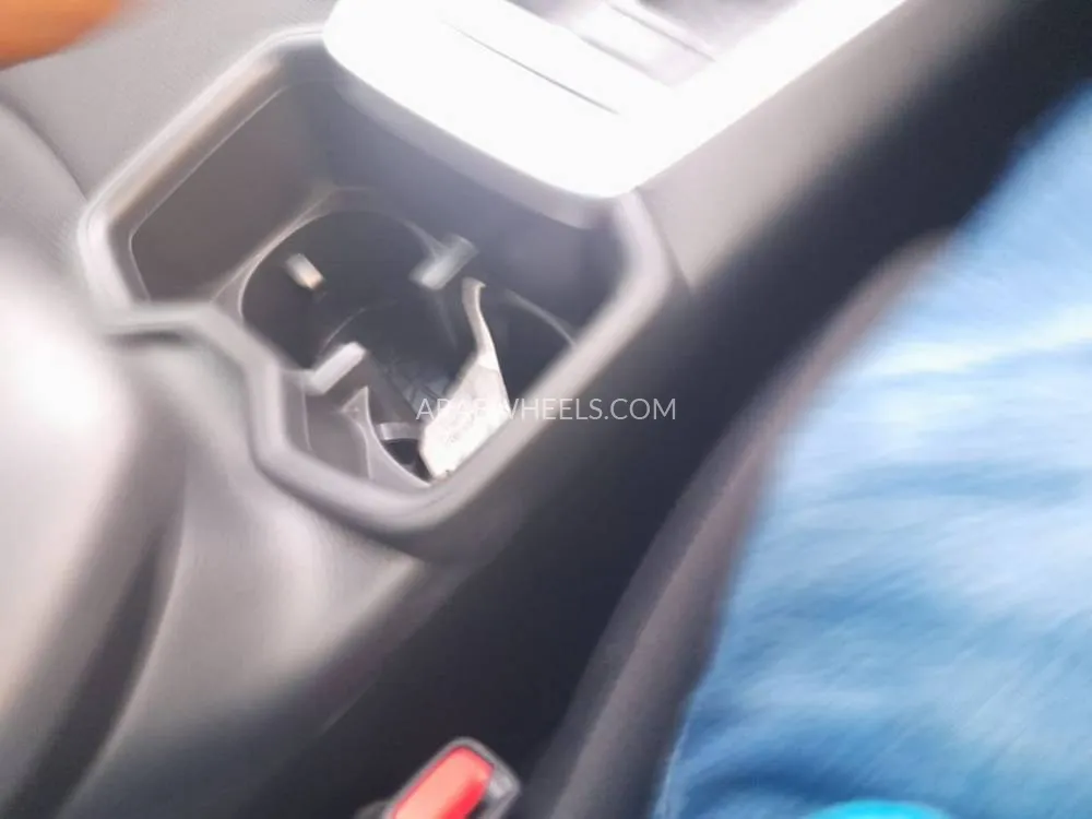 Toyota Rav4 2022 for Sale in Dubai Image-14