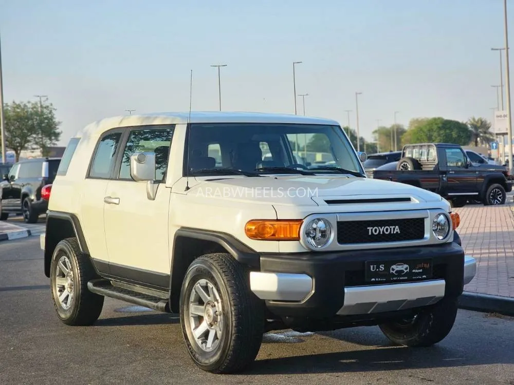 Toyota FJ Cruiser 2021 for Sale in Dubai Image-1