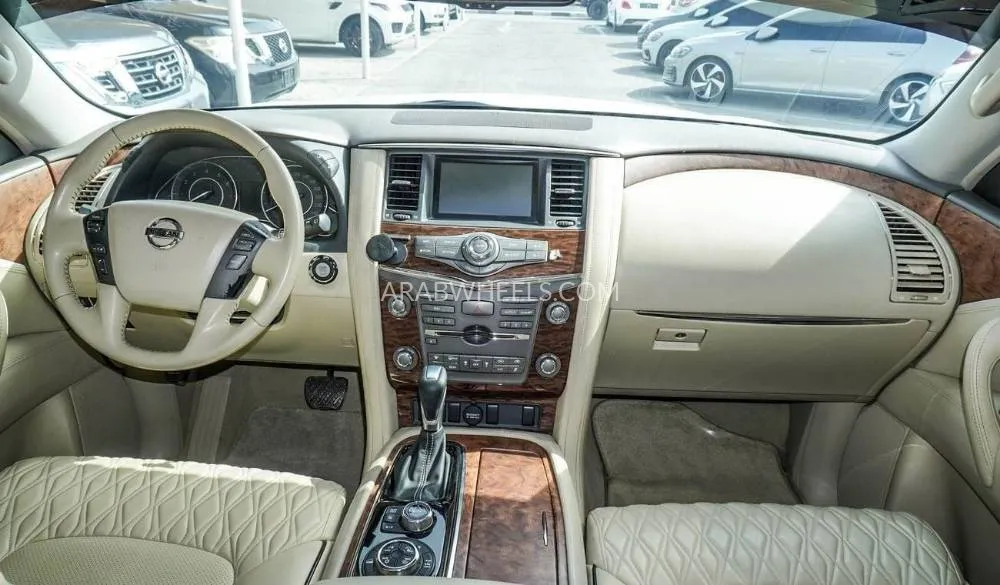 نيسان باترول 2014 for Sale in الشارقة Image-5