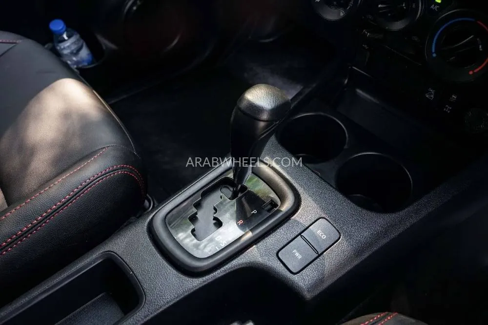 Toyota Hilux 2023 for Sale in Dubai Image-14