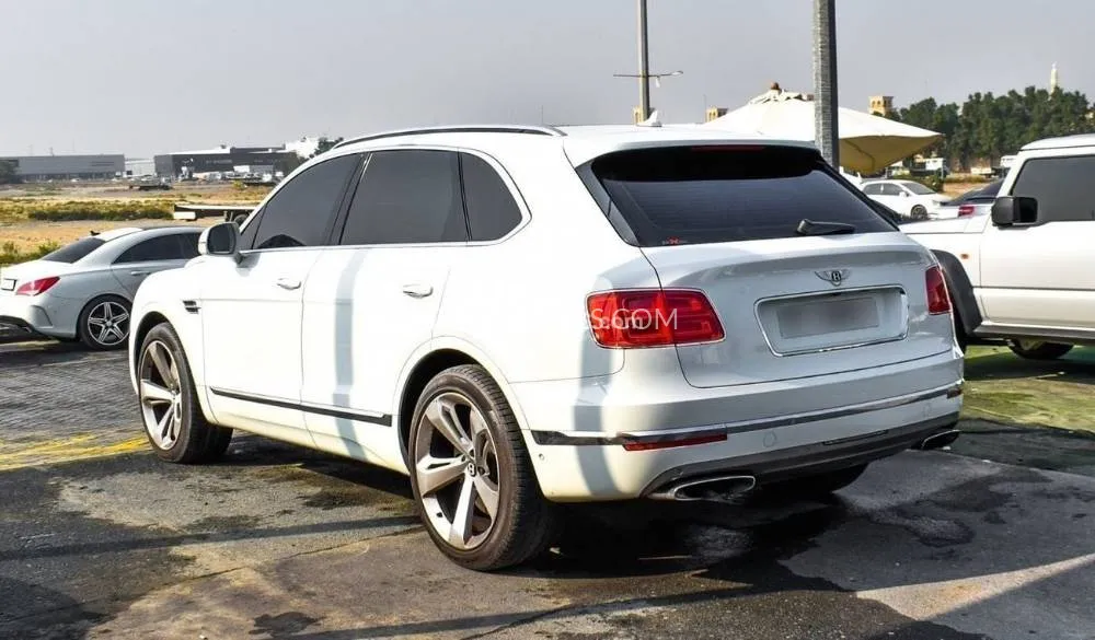 Bentley Bentayga 2017 for Sale in Sharjah Image-13