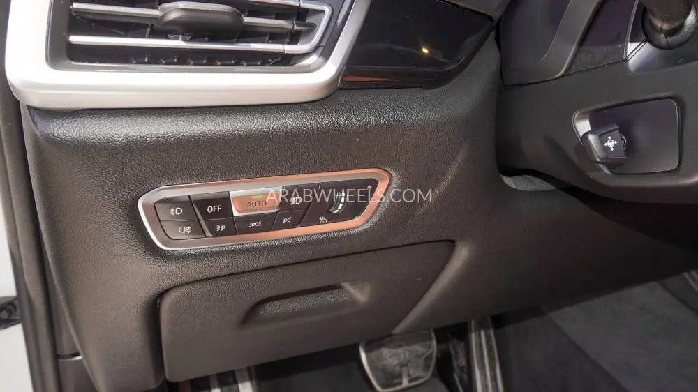 BMW iX5 2019 for Sale in Sharjah Image-8